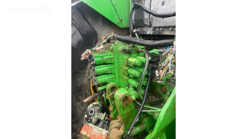 hidraulinis skirstytuvas ratinio traktoriaus John Deere 8120 8220 8320 8420 8520