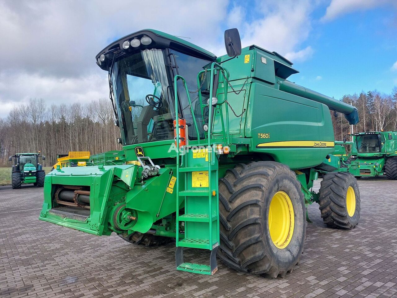 grūdų kombainas John Deere T560i