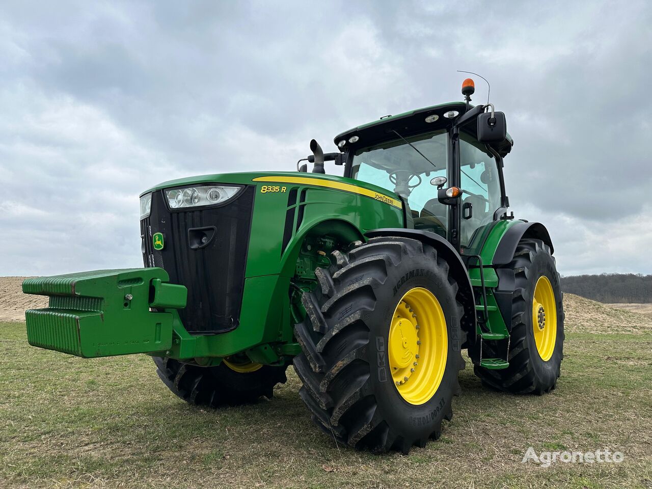 grūdų kombainas New Holland CR9080 (bez napratsiuvannia v Ukraini)