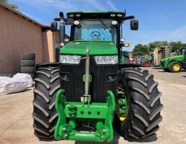 трактор колесный John Deere 8335 R POWERSHIFT!